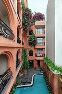 The Red Pier - My Downtown Hotels