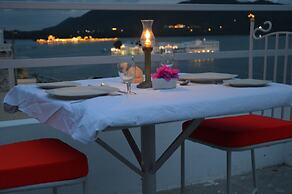 The Red Pier - My Downtown Hotels