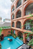 The Red Pier - My Downtown Hotels