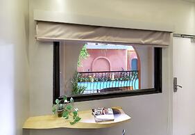 The Red Pier - My Downtown Hotels