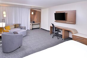 Courtyard by Marriott Columbus Grove City