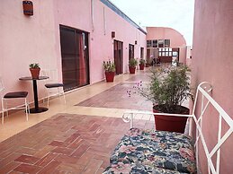 Los Jitos Hotel & Suites