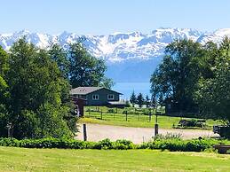 Glacier View Cabins