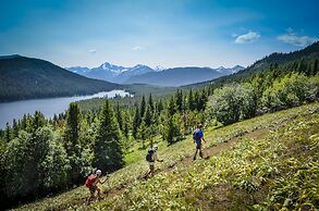 Tyax Lodge & Heliskiing