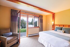 Tyax Lodge & Heliskiing