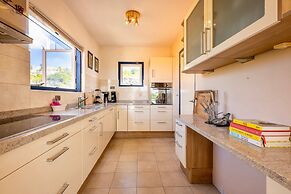 Coral Estate Rentals