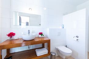 Coral Estate Rentals