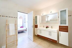 Coral Estate Rentals