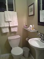 Suite Amour Hobby Farm and B & B