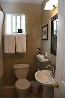 Suite Amour Hobby Farm and B & B