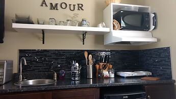 Suite Amour Hobby Farm and B & B