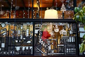 CHAOS BOUTIQUE HOTEL