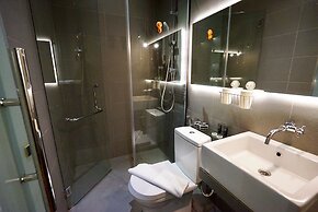 CHAOS BOUTIQUE HOTEL