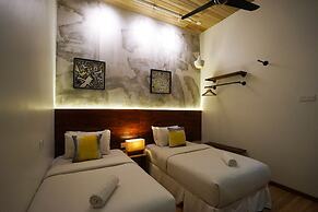 CHAOS BOUTIQUE HOTEL