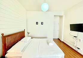 Les Fleurs Bangkok Hostel