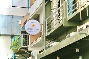 Les Fleurs Bangkok Hostel
