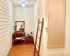 Les Fleurs Bangkok Hostel