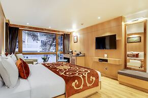 Summit Swiss Heritage Hotel & Spa