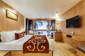 Summit Swiss Heritage Hotel & Spa