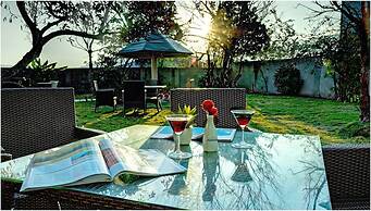 Summit Golden Crescent