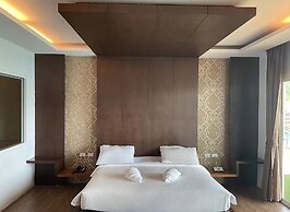 Phi Phi Cliff Beach Resort