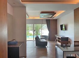 Phi Phi Cliff Beach Resort