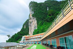 Phi Phi Cliff Beach Resort
