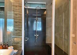 Phi Phi Cliff Beach Resort