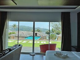 Phi Phi Cliff Beach Resort