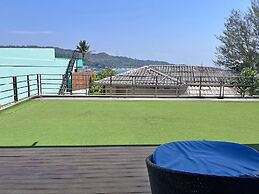 Phi Phi Cliff Beach Resort