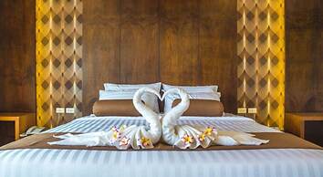 Phi Phi Cliff Beach Resort