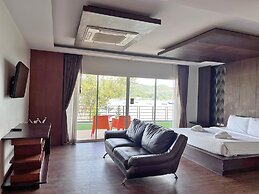 Phi Phi Cliff Beach Resort