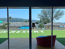 Phi Phi Cliff Beach Resort