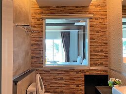 Phi Phi Cliff Beach Resort