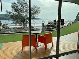 Phi Phi Cliff Beach Resort