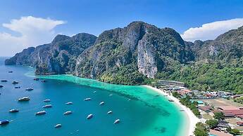Phi Phi Cliff Beach Resort
