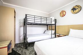 Nightcap at Jamison Hotel