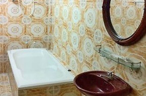 Golden World Guesthouse