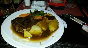 Golden World Guesthouse