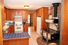 Patterson Kaye Resort on Lake Muskoka