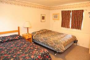 Patterson Kaye Resort on Lake Muskoka