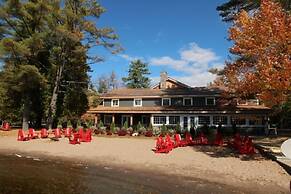 Patterson Kaye Resort on Lake Muskoka