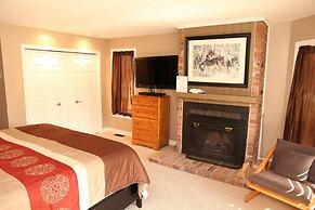 Patterson Kaye Resort on Lake Muskoka