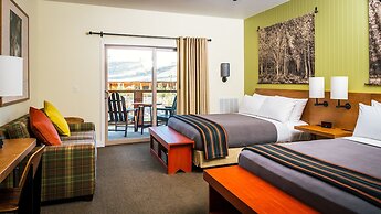 Rush Creek Lodge and Spa at Yosemite