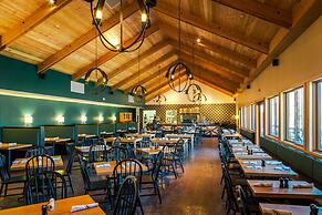 Rush Creek Lodge and Spa at Yosemite