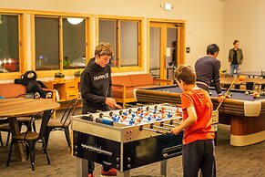 Rush Creek Lodge and Spa at Yosemite