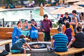 Rush Creek Lodge and Spa at Yosemite