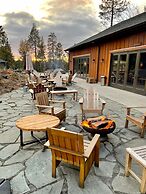Rush Creek Lodge and Spa at Yosemite