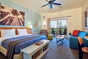 Rush Creek Lodge and Spa at Yosemite