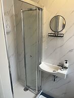 Shores Holiday Apartments